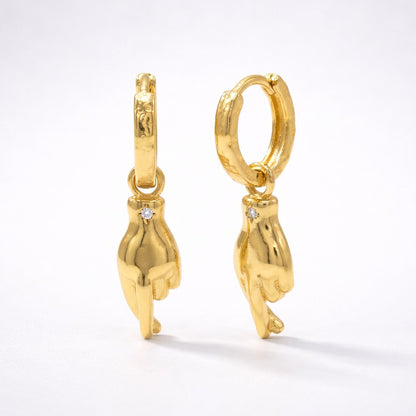Faye Fingers Crossed Huggies | 18k Gold Plated
