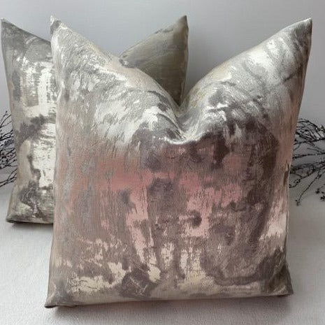 Le coussin Couture - Le Charbon Chiara - Style No. 31