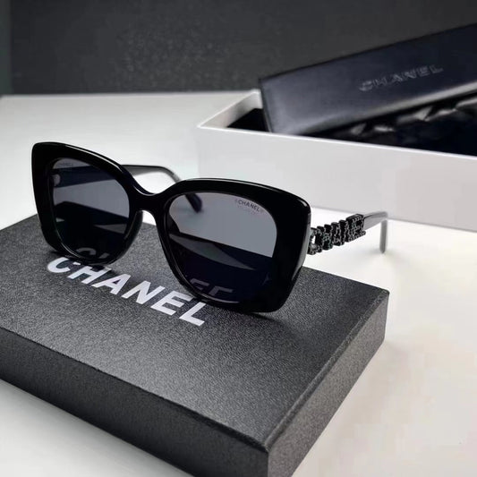Lunettes de soleil CHANEL CH5422