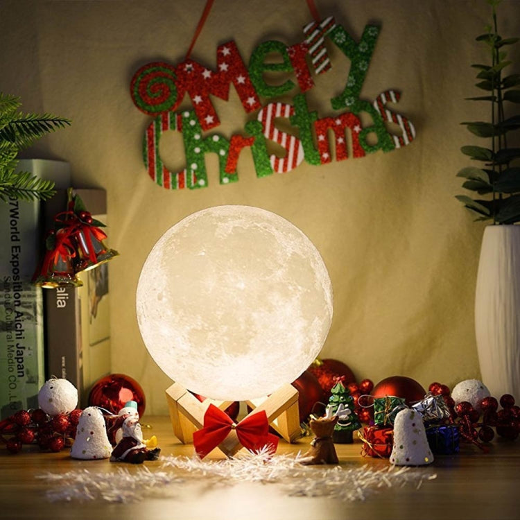 Lampe de lune imprimée 3D YouOKLight YK2302 15 cm avec contrôle tactile, veilleuse LED à intensité variable 16 couleurs rechargeable par USB avec télécommande et support en bois
