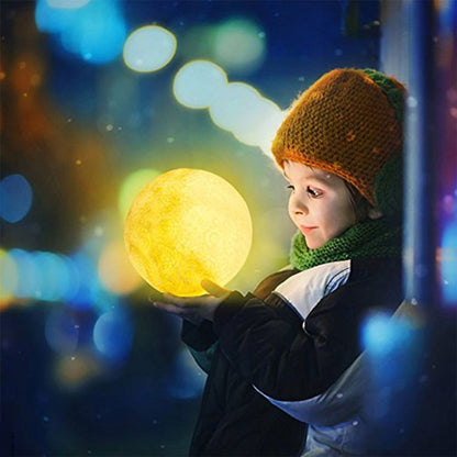 Lampe de lune imprimée 3D YouOKLight YK2302 15 cm avec contrôle tactile, veilleuse LED à intensité variable 16 couleurs rechargeable par USB avec télécommande et support en bois