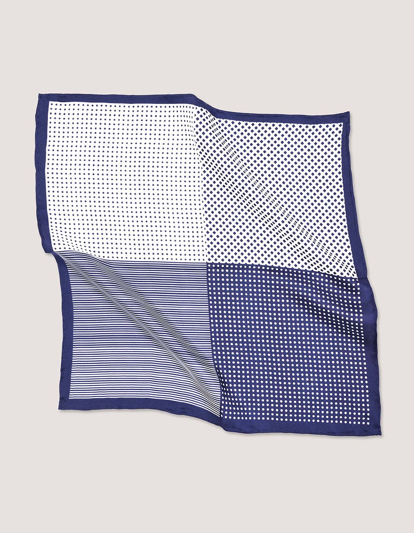 Pochette de costume en soie à pois blancs et bleus