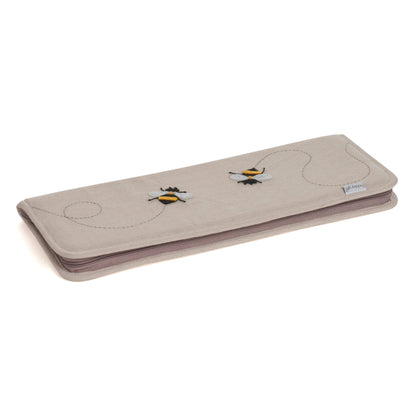 Hobby Gift: Hook and Pin Organiser: Appliqué: Linen Bee: Item size: (d/w/h) 17 x 44.5 x 2.5cm.