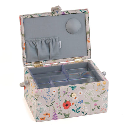 Boîte à couture Hobby Gift (M) : Fleurs sauvages : Dimensions de l'article : (p/l/h) 18,5 x 25,5 x 14,5 cm.