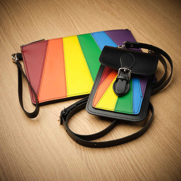 Étui folio en cuir fait main petit - Arc-en-ciel de la fierté