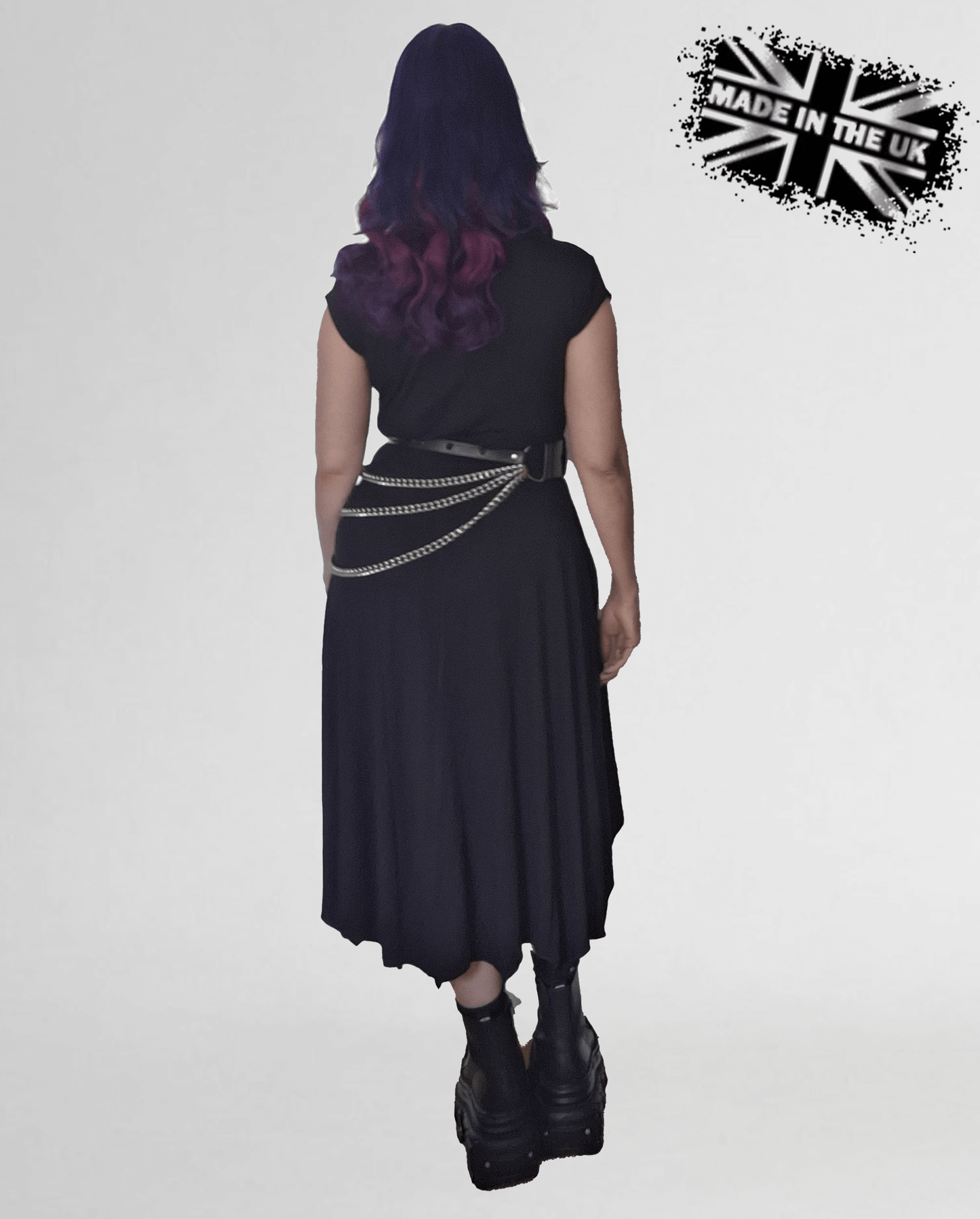 Robe asymétrique gothique Evaki de Necessary Evil – Ourlet chauve-souris avec poches Fabriqué au Royaume-Uni