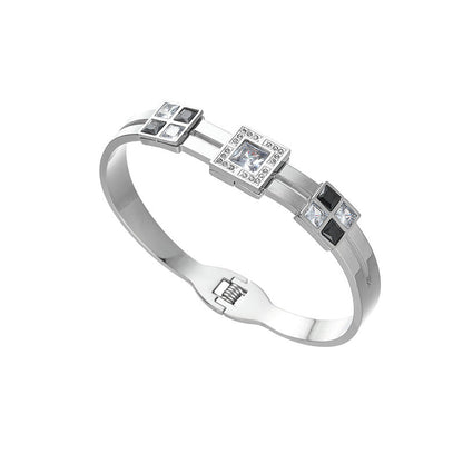 Full Body Titanium Steel Plated 18K Gold Light Luxury Bracelet