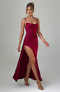 Nouvelle robe d'été fine de couleur unie avec fente à la taille et licou sexy