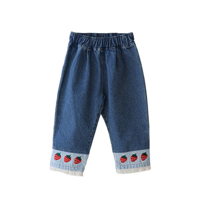 Sweet Lace Patchwork Embroidered Casual Jeans