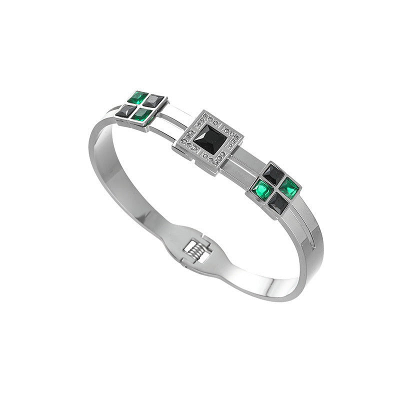 Full Body Titanium Steel Plated 18K Gold Light Luxury Bracelet