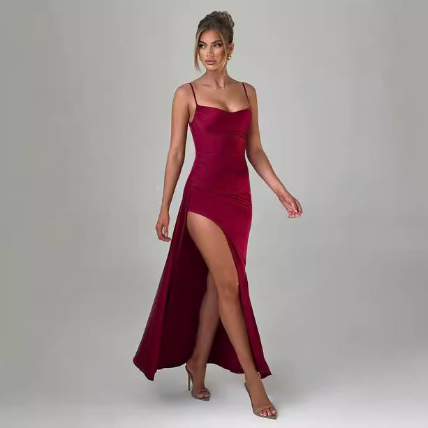 Nouvelle robe d'été fine de couleur unie avec fente à la taille et licou sexy
