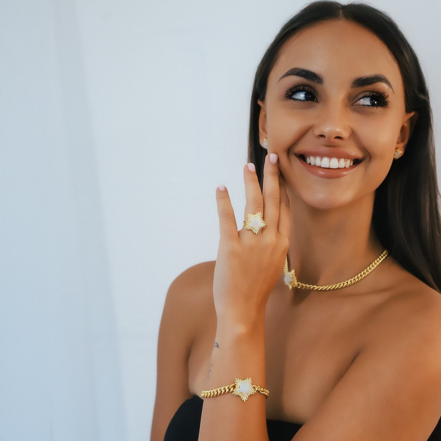 Bague étoile hérissée Gigi Moonstone | Plaqué or 18 carats