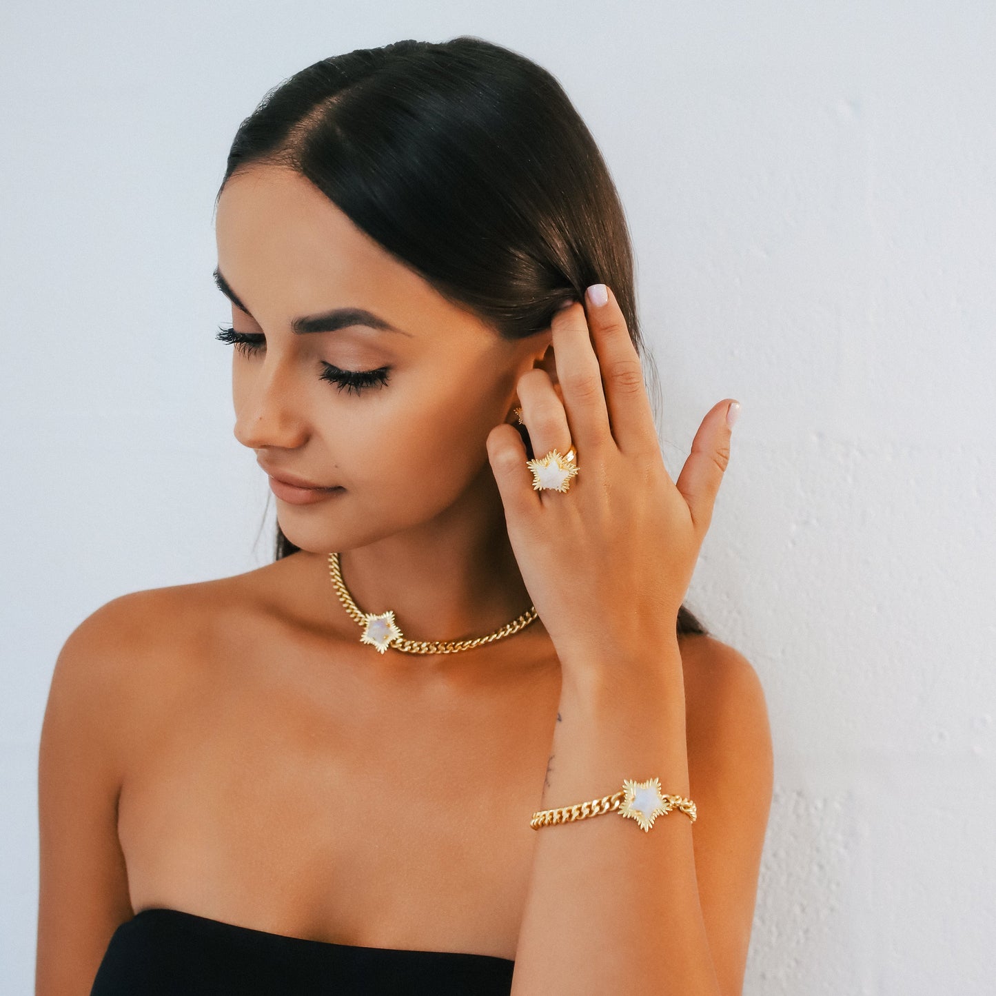 Bague étoile hérissée Gigi Moonstone | Plaqué or 18 carats