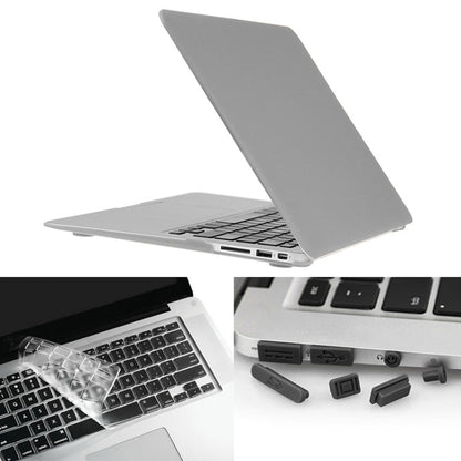 ENKAY pour Macbook Air 13,3 pouces (version US) / A1369 / A1466 Hat-Prince Coque de protection rigide mate 3 en 1 avec protection de clavier et cache anti-poussière de port (argent)