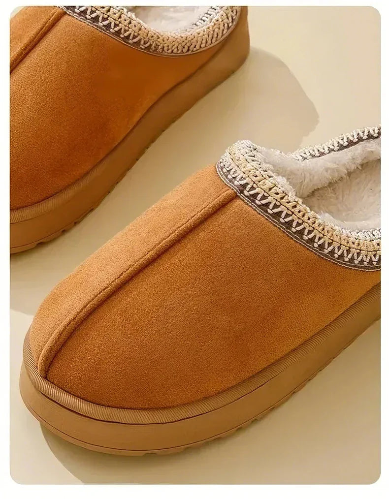 Chaussons d'intérieur bohèmes d'hiver en peluche avec conception antidérapante et chaude pour des pieds confortables