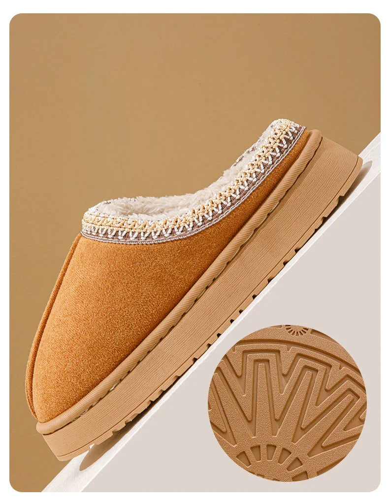 Chaussons d'intérieur bohèmes d'hiver en peluche avec conception antidérapante et chaude pour des pieds confortables
