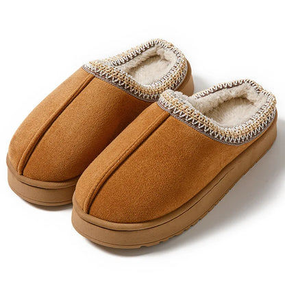 Chaussons d'intérieur bohèmes d'hiver en peluche avec conception antidérapante et chaude pour des pieds confortables