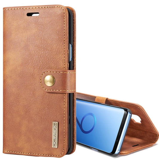 DG.MING pour Galaxy S9+ Étui de protection magnétique amovible à rabat horizontal avec texture Crazy Horse, support, fentes pour cartes et portefeuille (marron)
