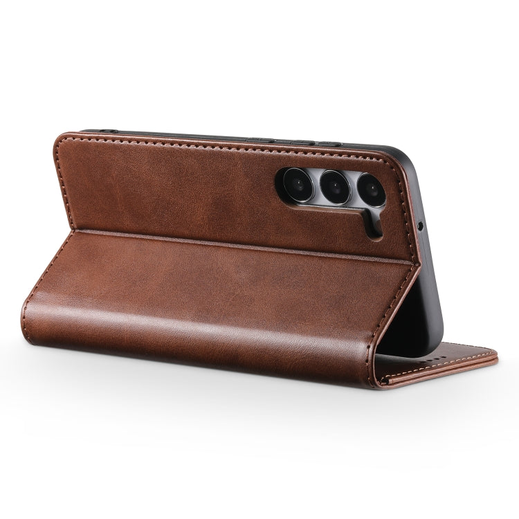 Pour Samsung Galaxy S24 5G Étui de téléphone en cuir à rabat horizontal avec texture de veau Suteni (marron)