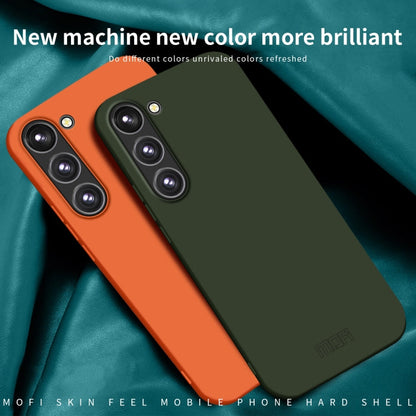 Pour Samsung Galaxy S24+ 5G MOFI Qin Series Étui de téléphone tout compris en PC avec sensation de cuir (vert)
