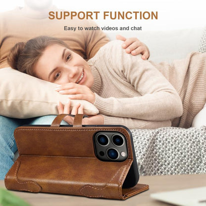 For iPhone 16e Suteni Q-03 Oil Wax Magnetic Clasp Leather Phone Case(Brown)