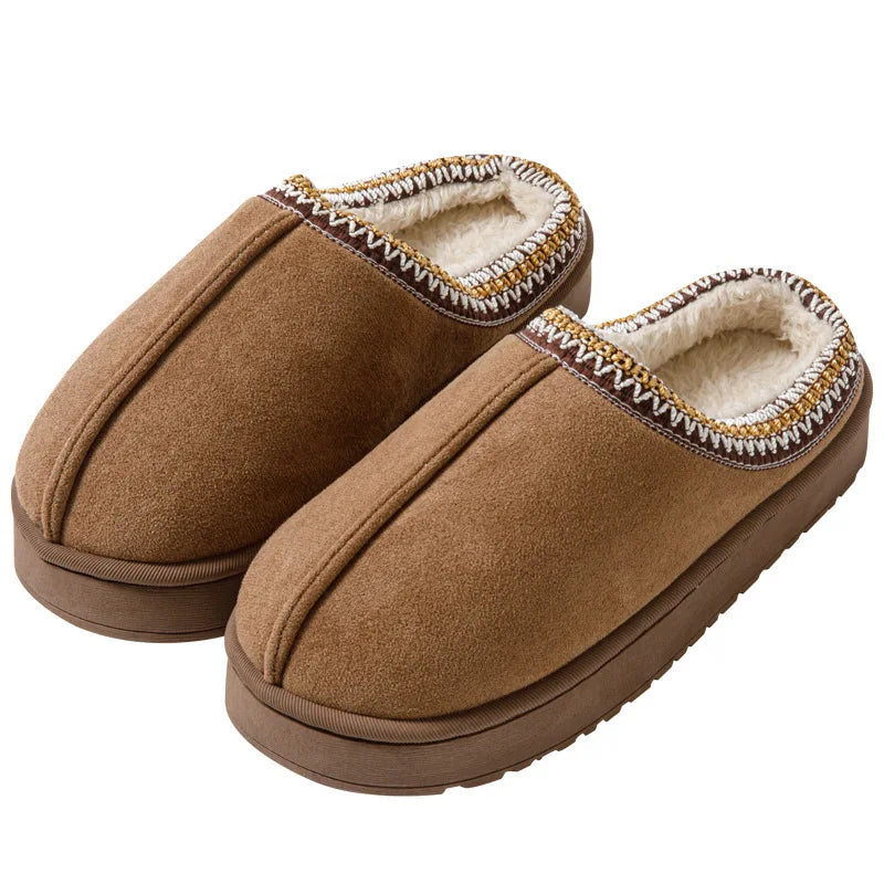 Chaussons d'intérieur bohèmes d'hiver en peluche avec conception antidérapante et chaude pour des pieds confortables