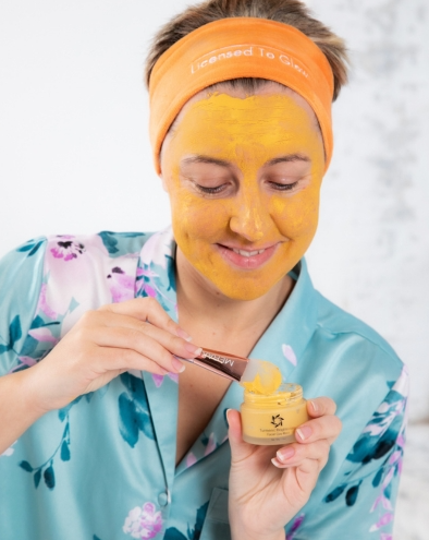 Turmeric Brightening Facial Clay Mask