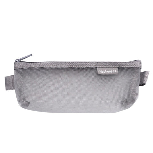 Il choisit la trousse à stylos portable D033 en maille transparente, style : triangle (gris).