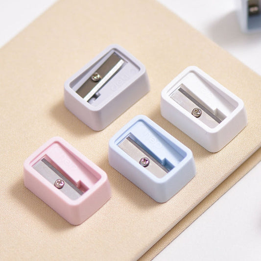 5pcs Deli 0594 Mini Portable Children Pencil Sharpener(Random Color Delivery)