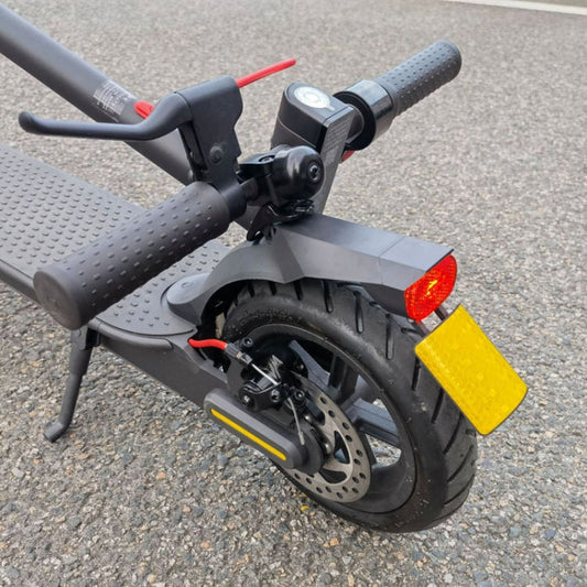 ZHIKAN Electrical Scooter Multifunctional Mudguard With Taillight For Xiaomi M365 / PRO / PRO2(Black)