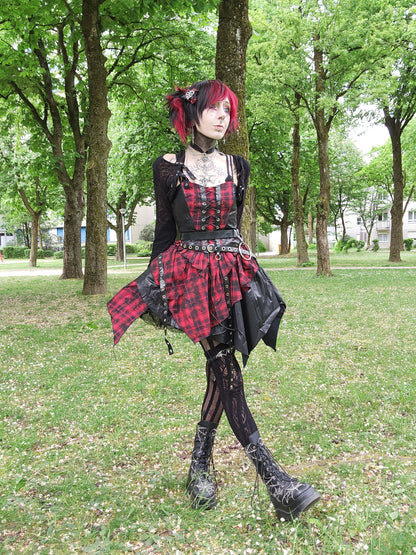 Robe Corset Punk en Tartan Rouge Dark in Love avec Jupe Asymétrique