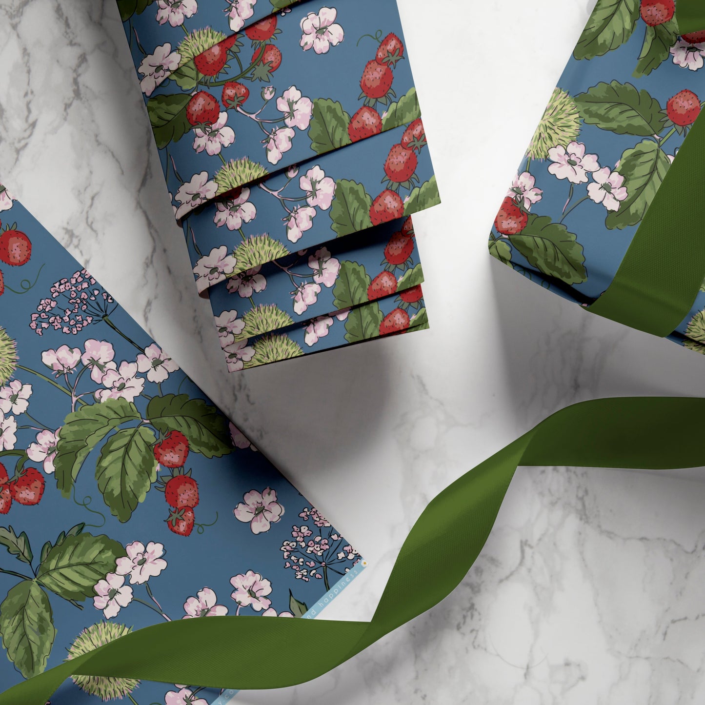 WOODLAND STRAWBERRY BLUE GIFT WRAP SHEET