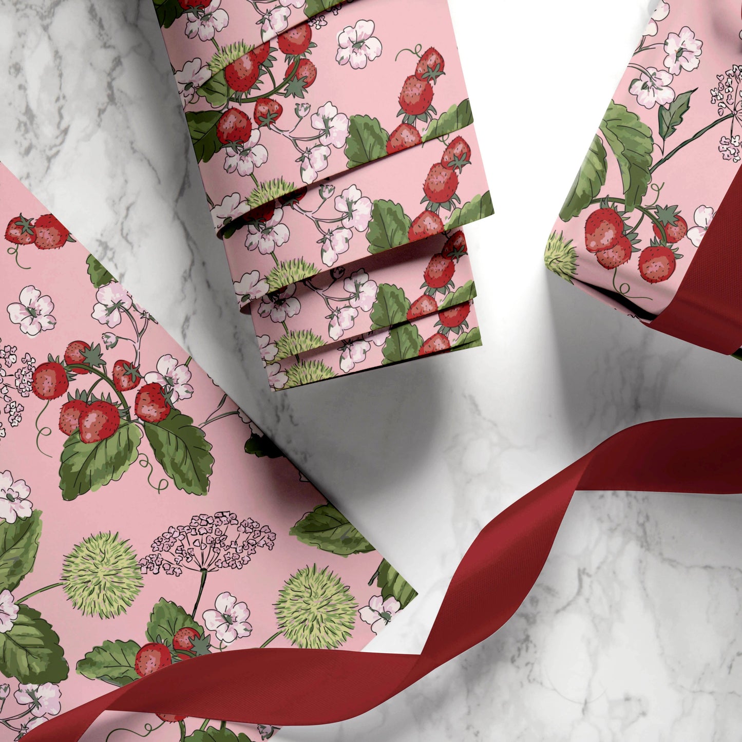 WOODLAND STRAWBERRY GIFT WRAP SHEET