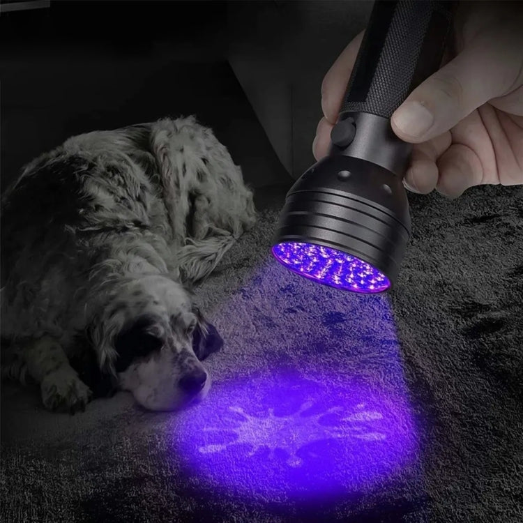 Lampe torche UV à 51 LED 395nm, permet de détecter l'urine d'animaux de compagnie