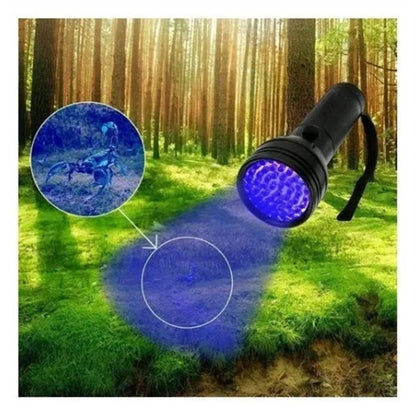 Lampe torche UV à 51 LED 395nm, permet de détecter l'urine d'animaux de compagnie