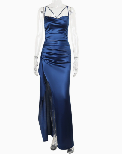 Nouvelle robe d'été fine de couleur unie avec fente à la taille et licou sexy