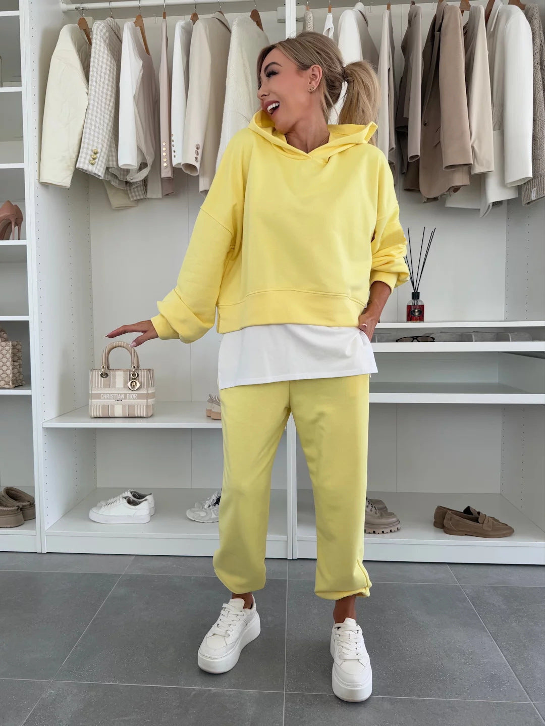 Women's Hooded Sweatshirt & Jogger Set - Two-Piece Sportswear