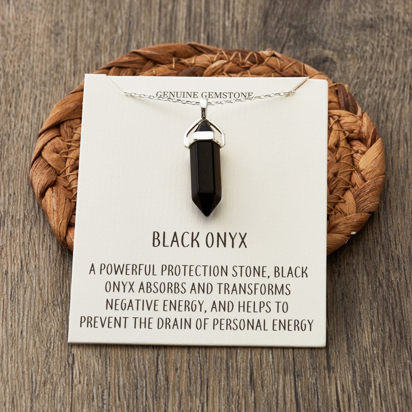 Collier en onyx noir avec carte de citation