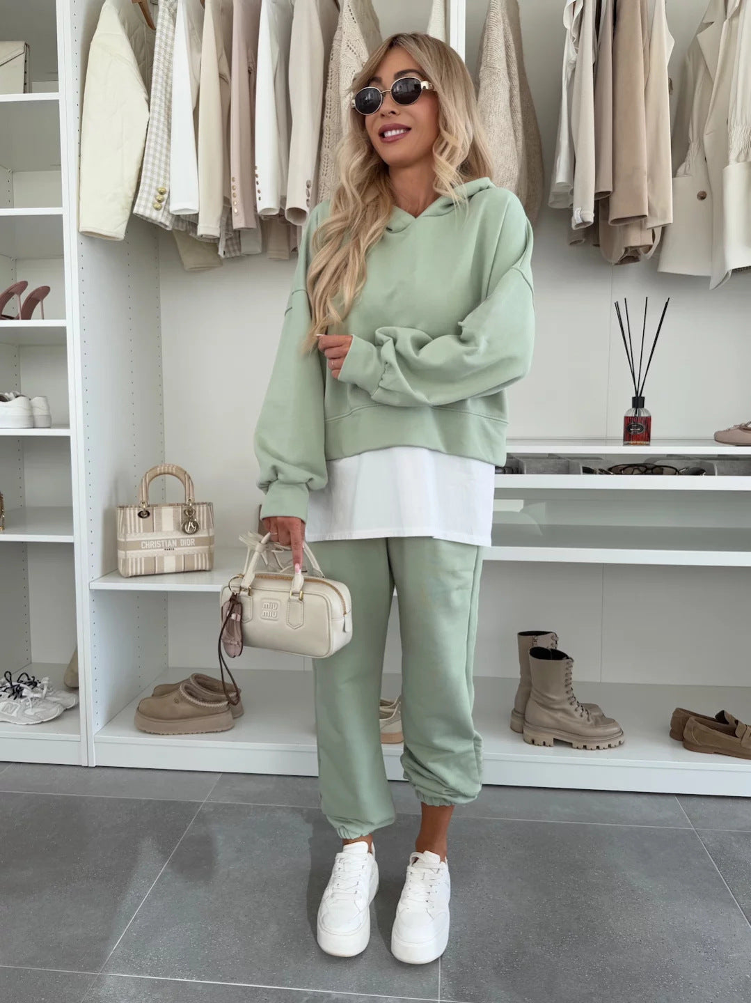 Women's Hooded Sweatshirt & Jogger Set - Two-Piece Sportswear