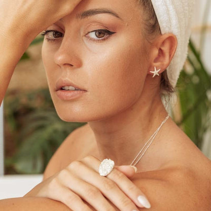 Puces d'oreilles étoile de mer en argent délicates