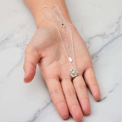 Daisy Necklace