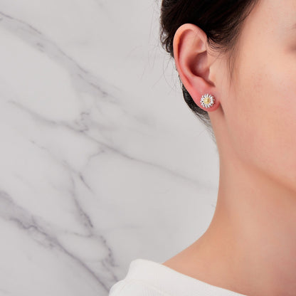 Daisy Stud Earrings