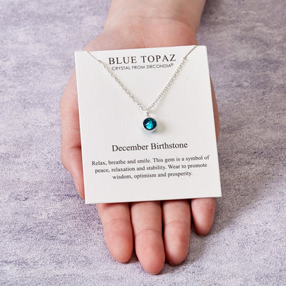 Collier pierre de naissance de décembre (topaze bleue) créé avec des cristaux Zircondia®