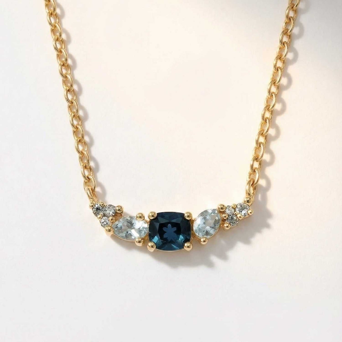Collier Or Élégant Grappe Topaze - Zaria