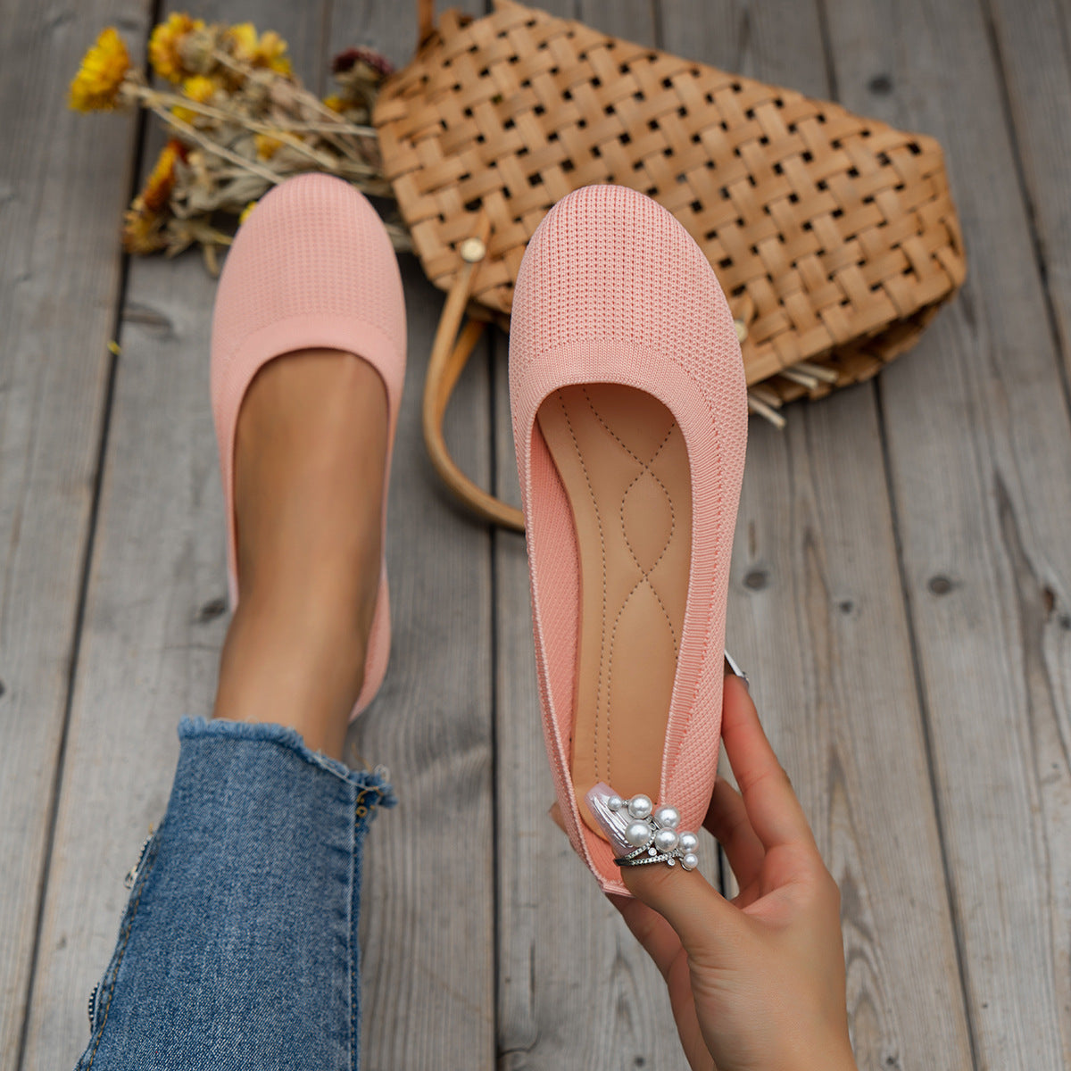Women's Knit Mesh Slip-On Flat Shoes – Breathable Round Toe Casual Flats