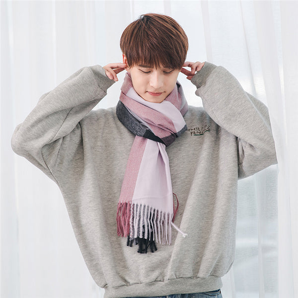 Foulard en plaid à houppe chaude