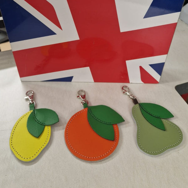 Breloque de sac fruitée en cuir faite à la main – Orange