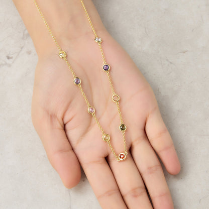 Collier en or 18 carats plaqué et cristaux multicolores, créé avec des cristaux Zircondia®