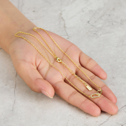 Collier à maillons trombone plaqué or 18 carats créé avec des cristaux Zircondia®