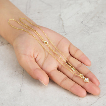 Collier Solitaire Torsadé Plaqué Or 18 carats Créé avec des Cristaux Zircondia®